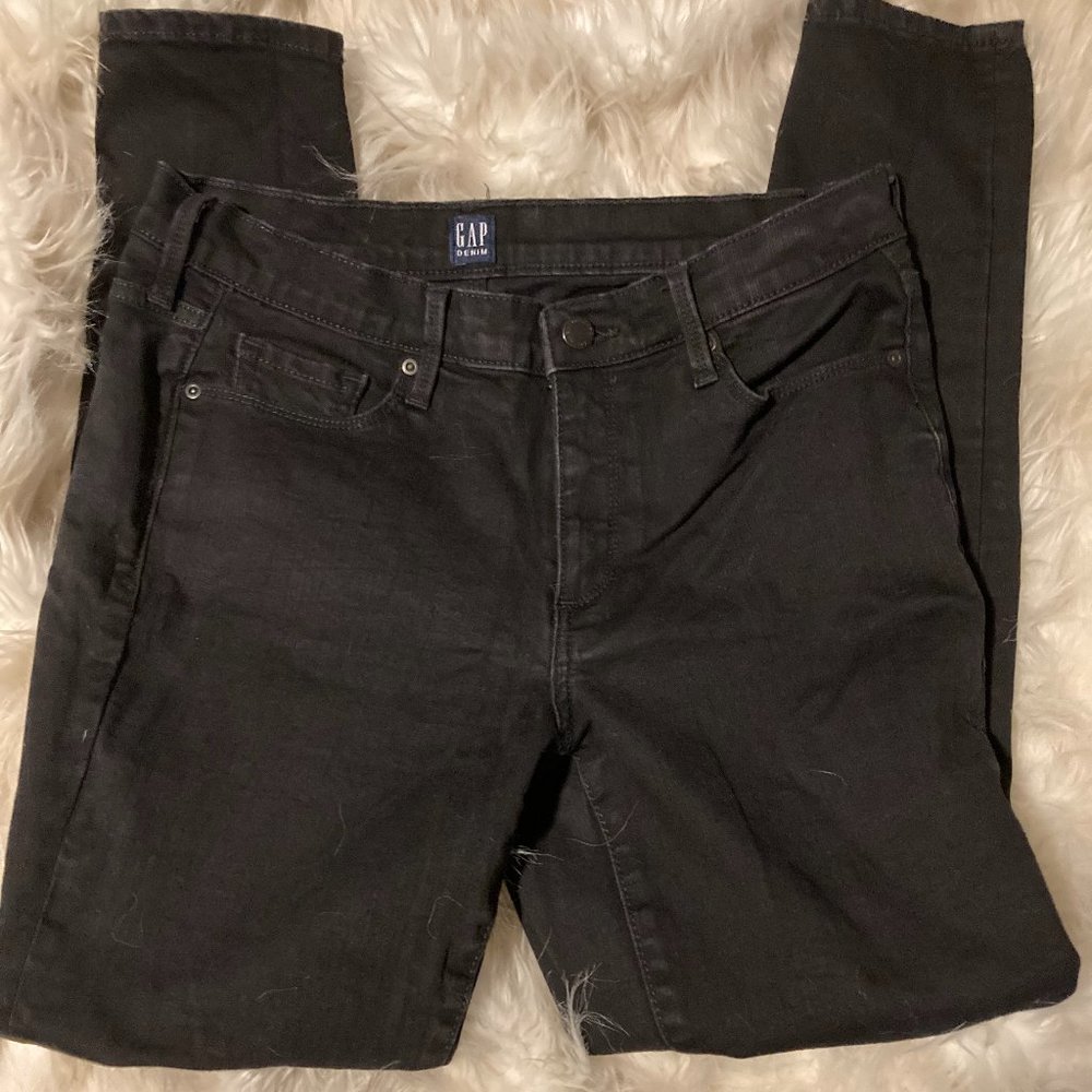 Black Gap Skinny Jeans